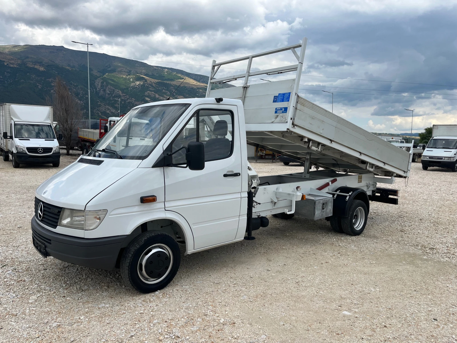 Mercedes-Benz Sprinter 412 САМОСВАЛ С КРАН - изображение 10