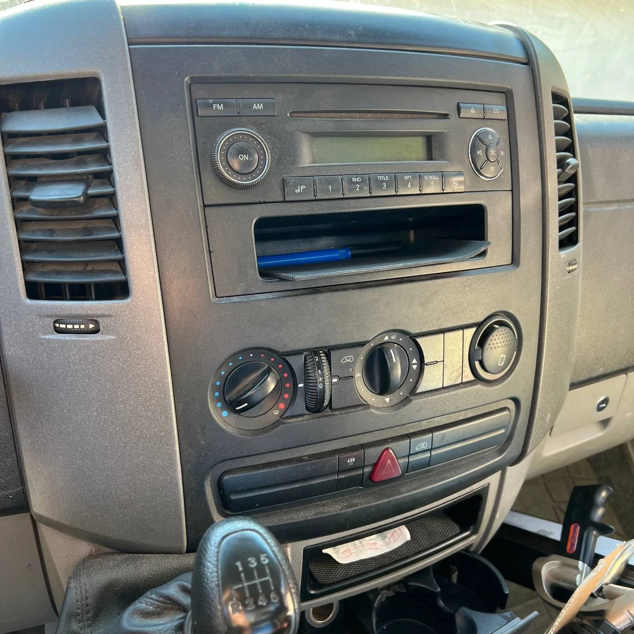 Mercedes-Benz 313, снимка 12 - Бусове и автобуси - 55373623