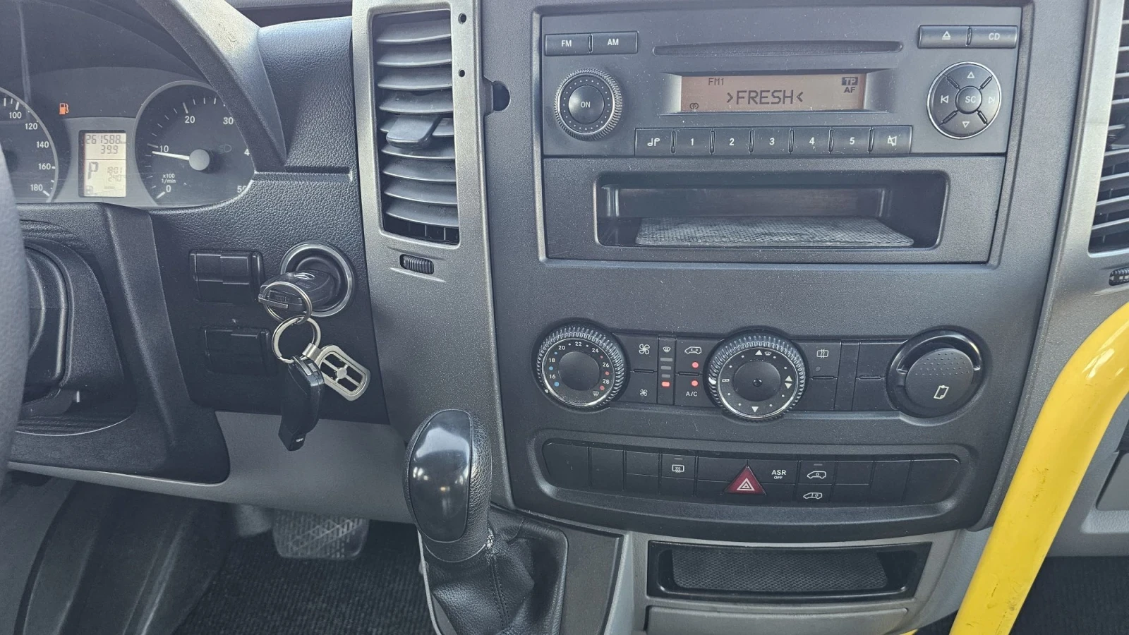Mercedes-Benz Sprinter 311 MAXI-автомат - клима, снимка 8 - Бусове и автобуси - 56121174