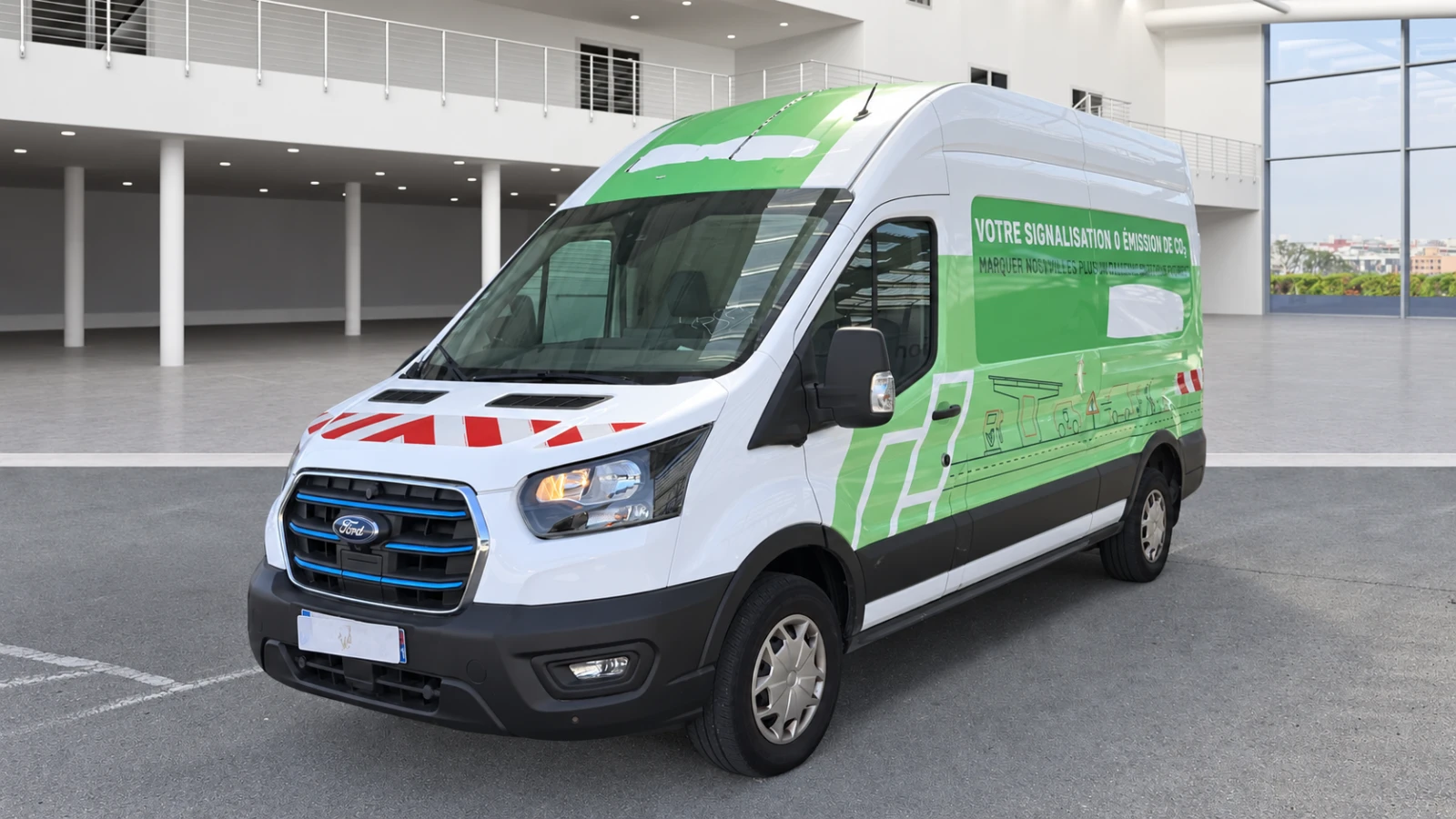 Ford Transit L3H3 96% SoH 360 камери парктроник нави подгрев, снимка 2 - Бусове и автобуси - 56182698