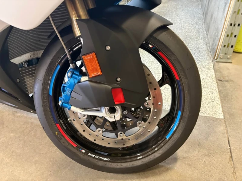 BMW S * 1000rr* CARFAX * БЕЗ ПЪРВОНАЧАЛНА ВНОСКА, снимка 4 - Мотоциклети и мототехника - 52847667