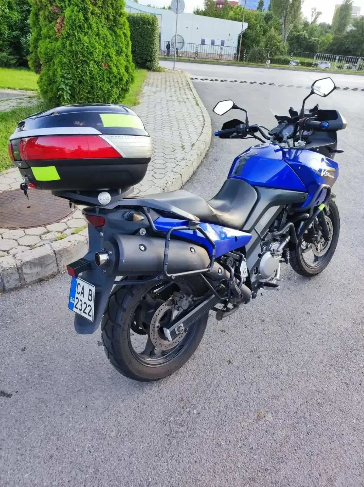 Suzuki V-strom, снимка 1