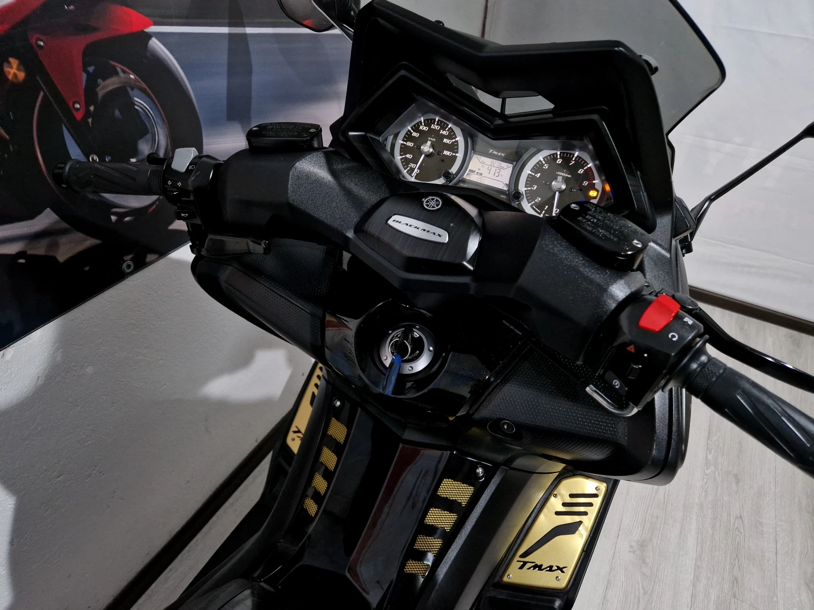 Yamaha T-max 530ie 2014.!BLACK MAX !ABS! AKRAPOVIC ! | Mobile.bg   12