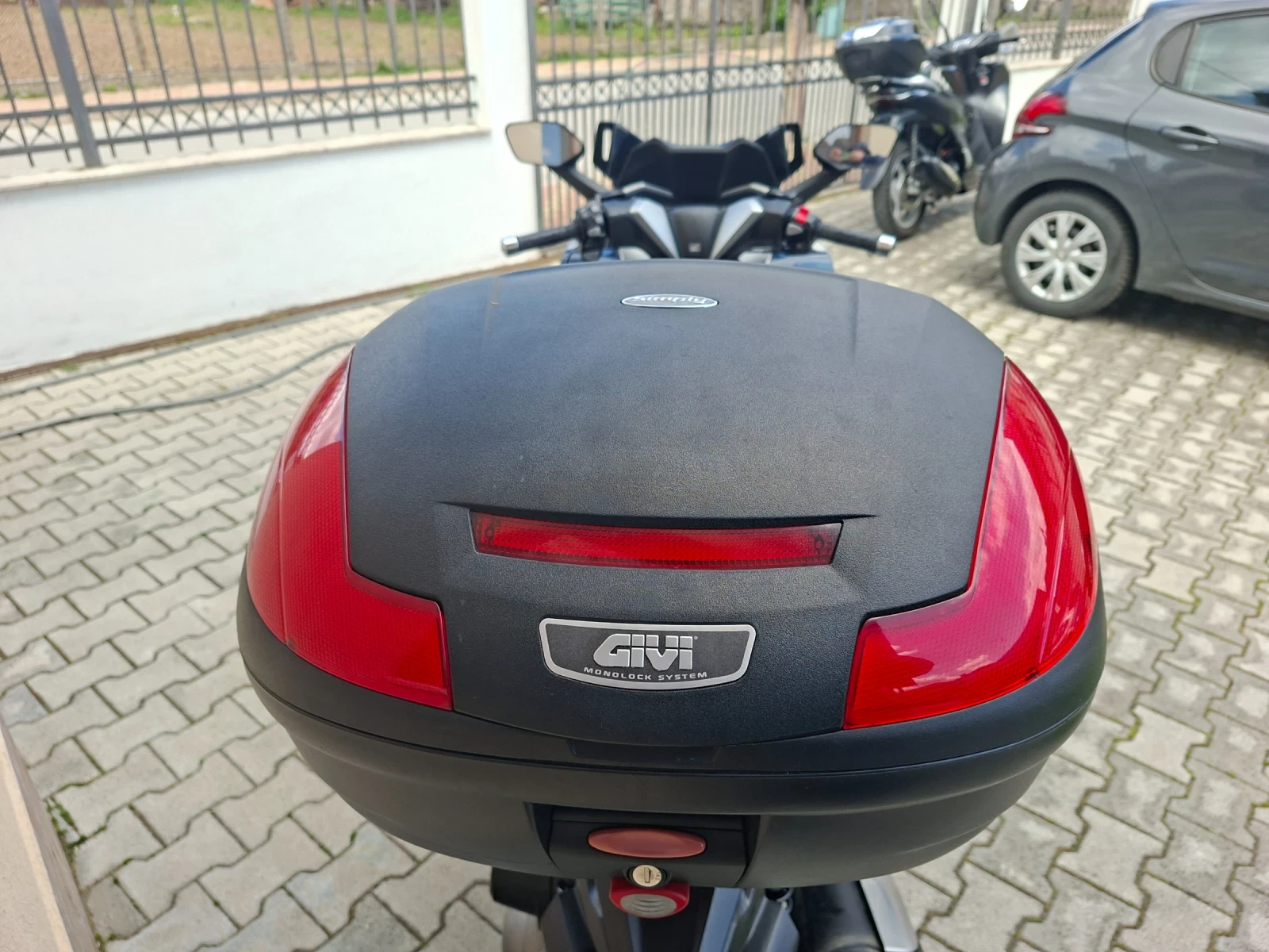 Honda Forza 300 ABS , снимка 11 - Мотоциклети и мототехника - 54691363