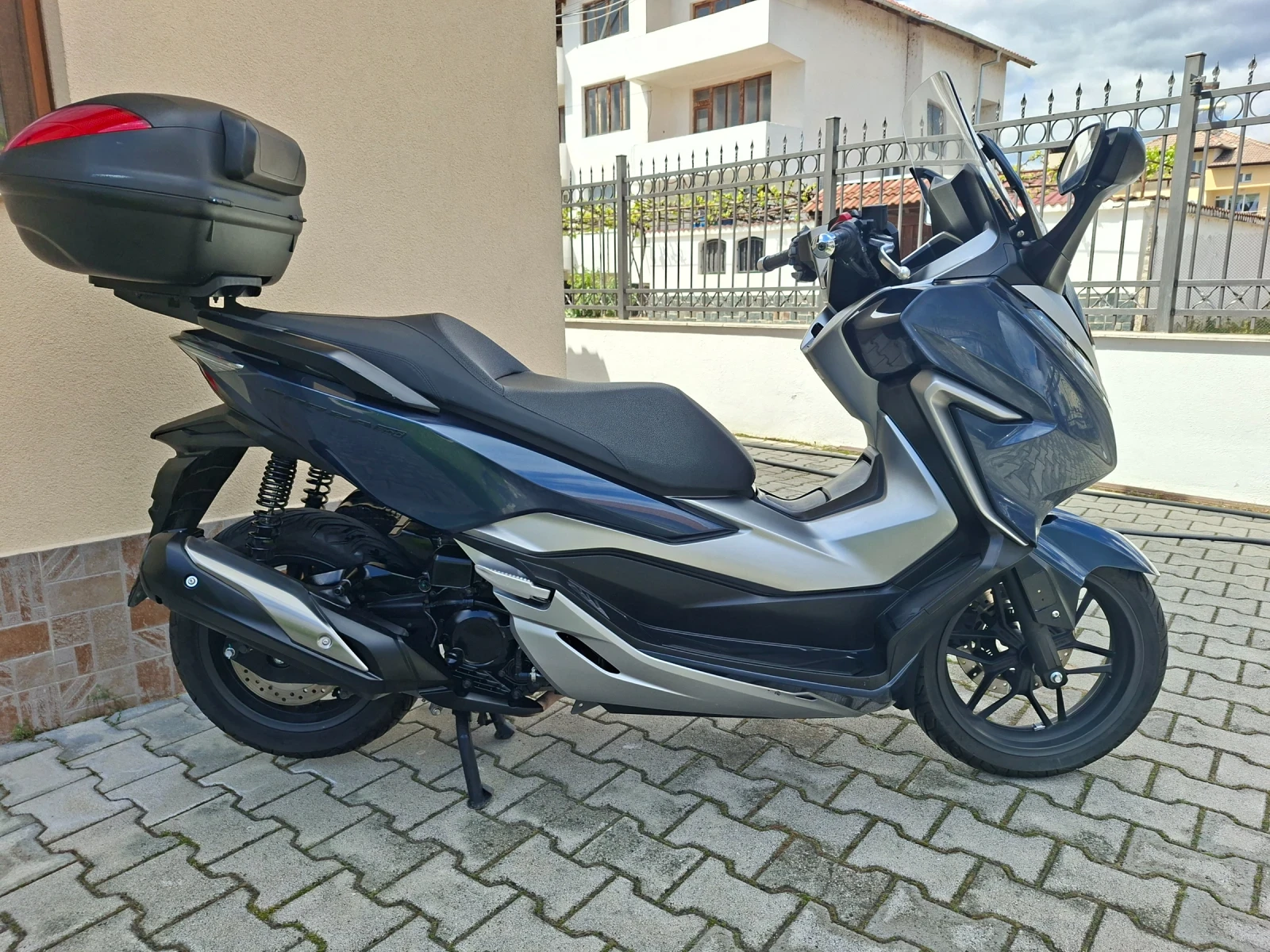 Honda Forza 300 ABS , снимка 4 - Мотоциклети и мототехника - 54691363