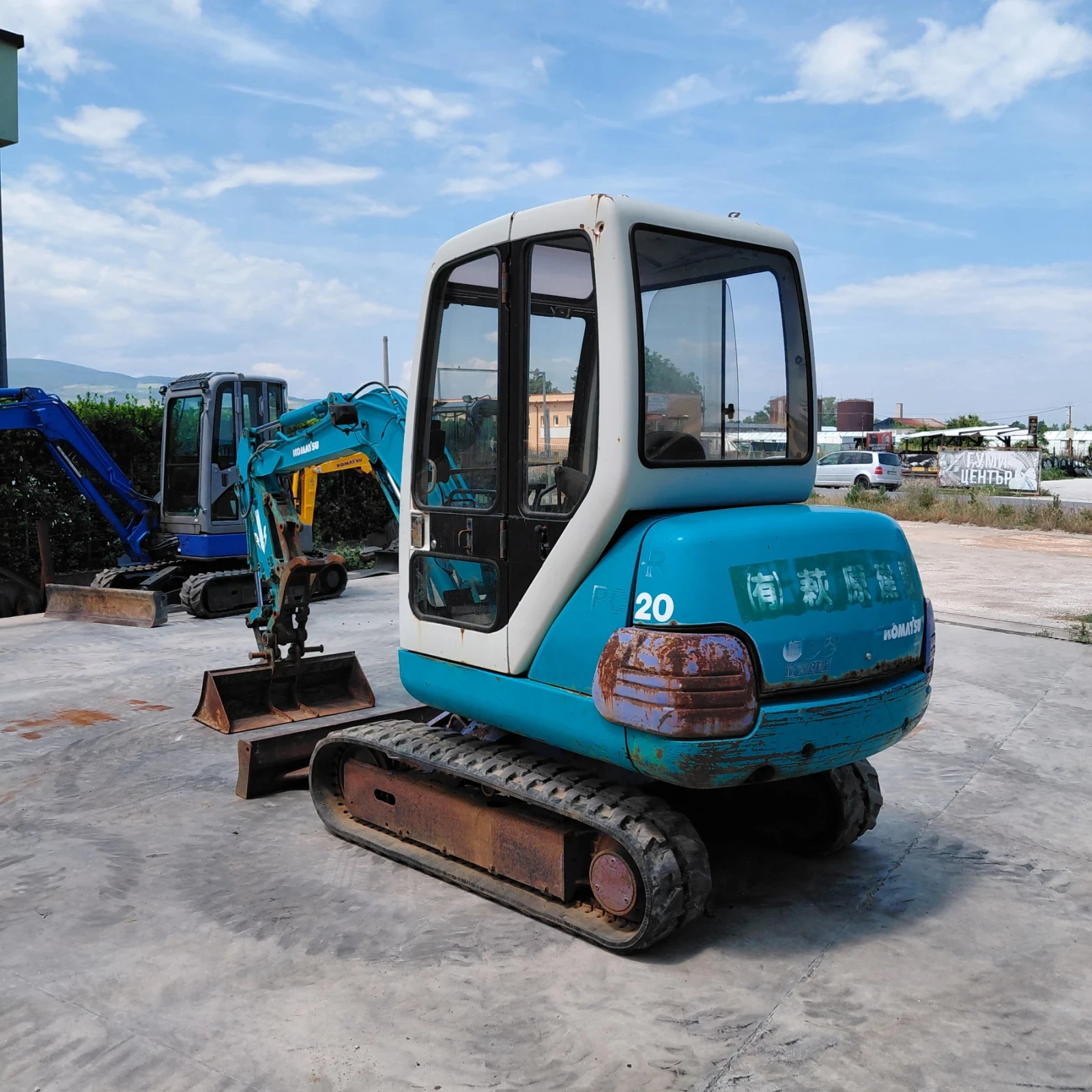 Багер Komatsu PC20-7E * ВГРАДЕН ЧУК, ЩИПКА, 2 КОФИ * , снимка 3 - Индустриална техника - 53187519