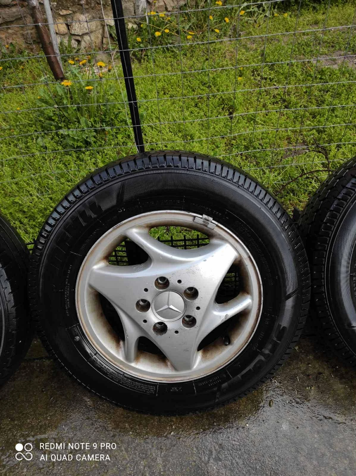 Гуми с джанти Други 195/70R15, снимка 2 - Гуми и джанти - 54194964