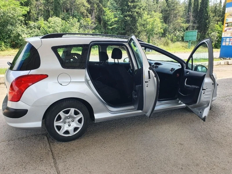 Peugeot 308 1, 4 бензин 95 к.с, снимка 3 - Автомобили и джипове - 41120826