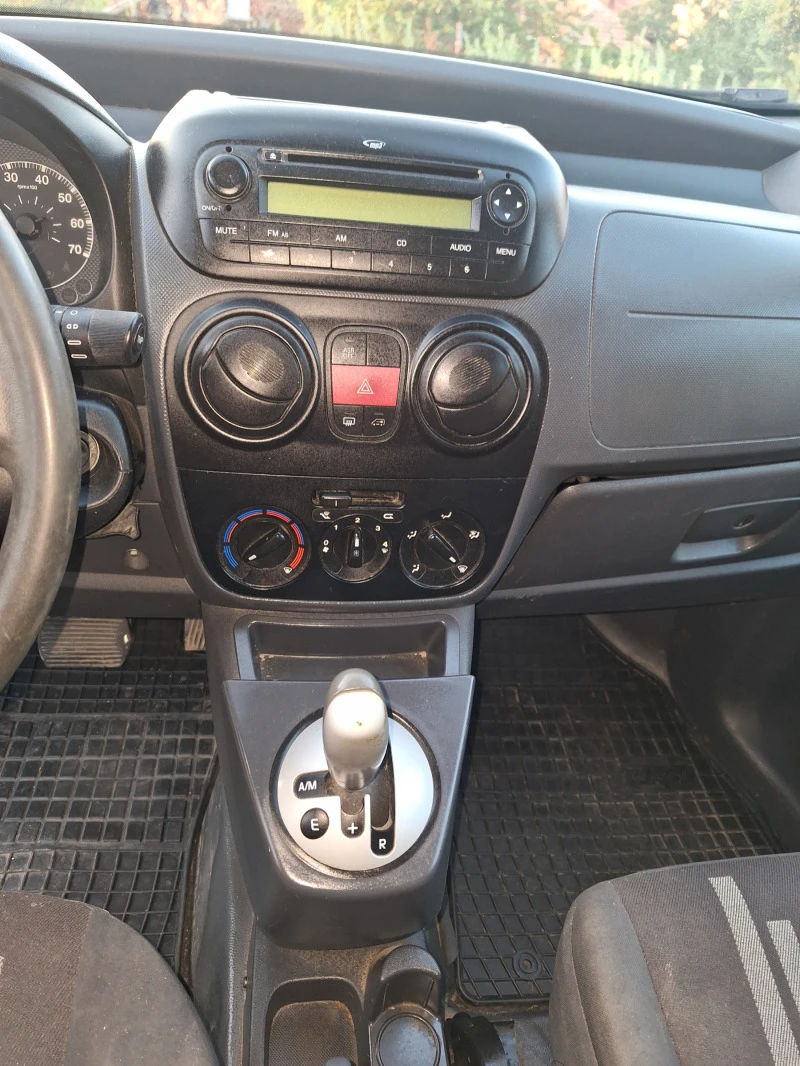 Fiat Fiorino Лек, снимка 9 - Автомобили и джипове - 47526125