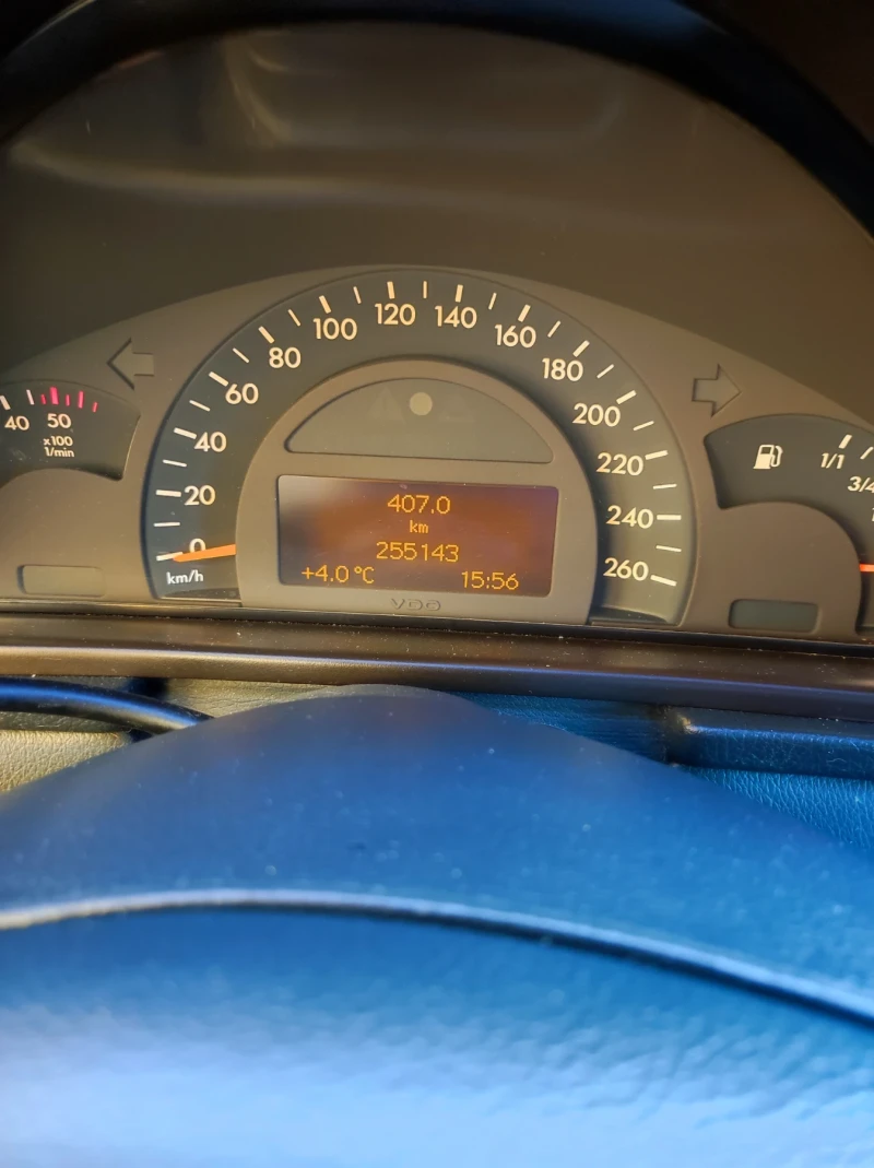 Mercedes-Benz C 220 220 CDI , снимка 9 - Автомобили и джипове - 48582169