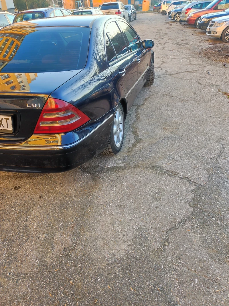 Mercedes-Benz C 220 220 CDI , снимка 4 - Автомобили и джипове - 48582169