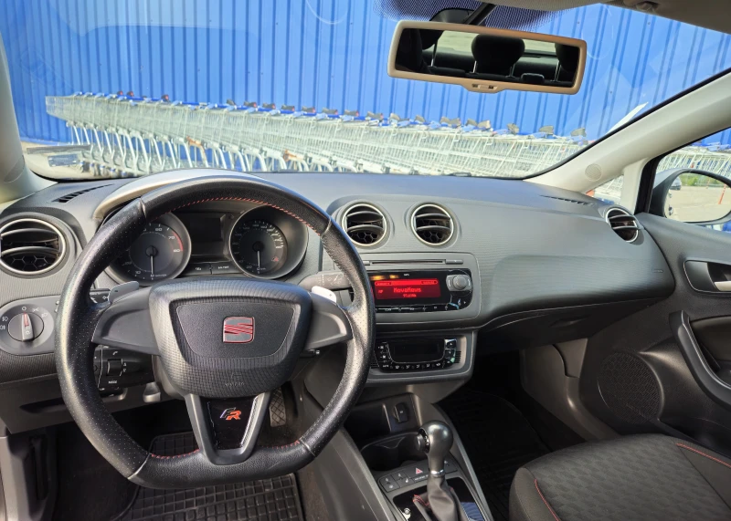 Seat Ibiza 1.4 TSI FR DSG, снимка 8 - Автомобили и джипове - 52597845