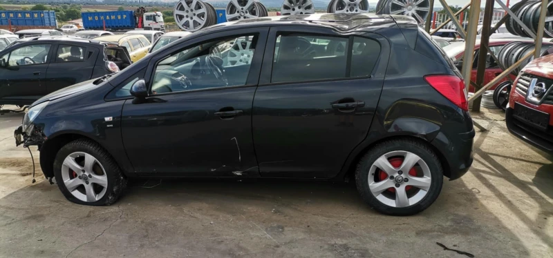 Opel Corsa 1.4, снимка 2 - Автомобили и джипове - 51373230