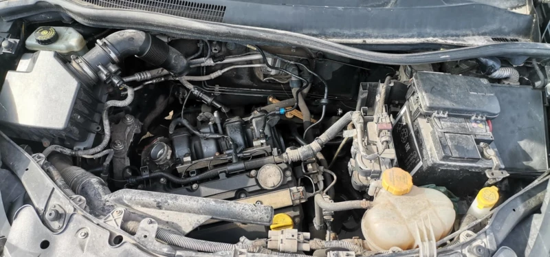 Opel Corsa 1.4, снимка 6 - Автомобили и джипове - 51373230