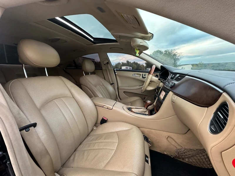Mercedes-Benz CLS 500 M113, снимка 8 - Автомобили и джипове - 52204323