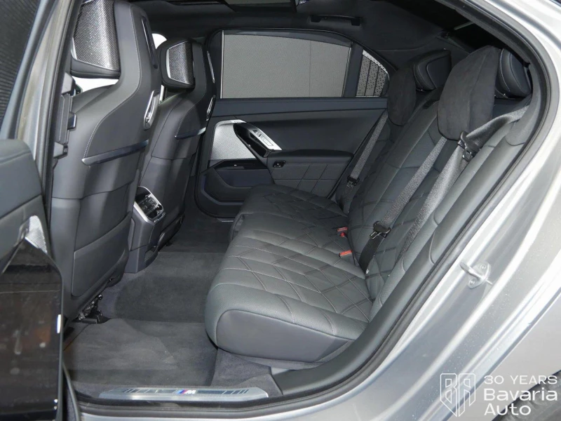 BMW i7 60 xDrive M Sport Paket, снимка 8 - Автомобили и джипове - 52834358