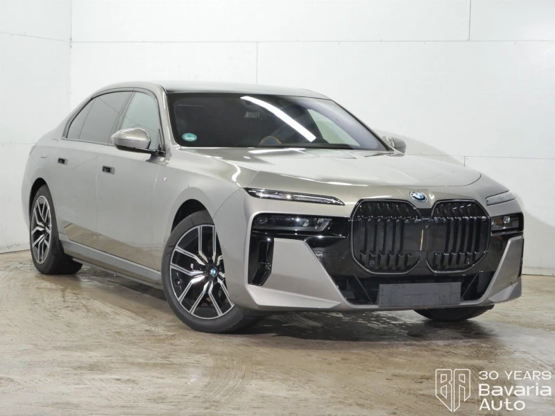 BMW i7 60 xDrive M Sport Paket, снимка 4 - Автомобили и джипове - 52834358