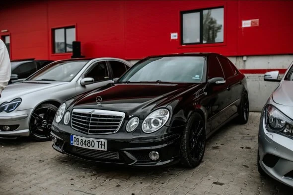 Mercedes-Benz 320  - изображение 2