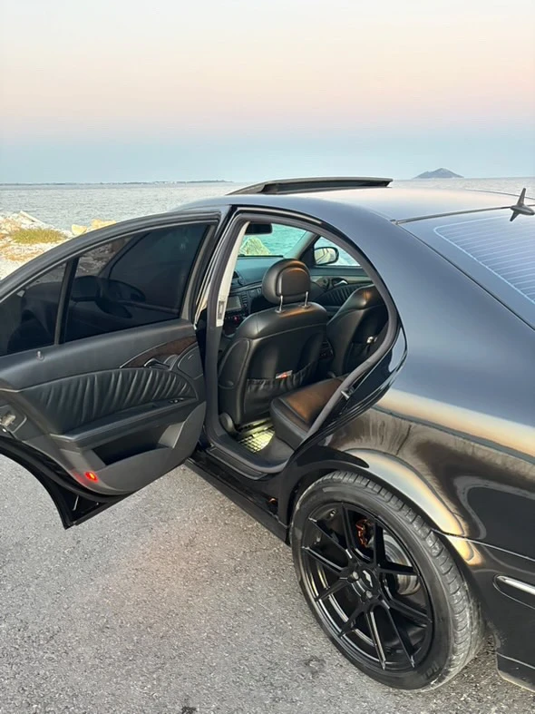 Mercedes-Benz 320  - изображение 3