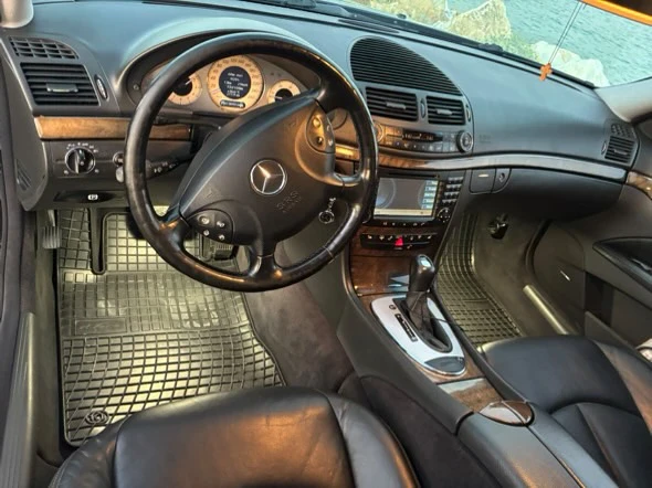 Mercedes-Benz 320  - изображение 5