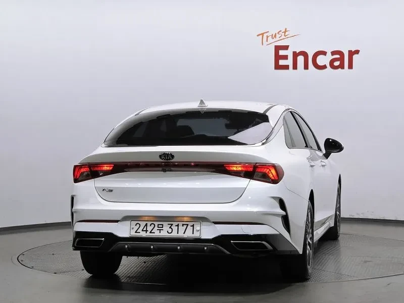 Kia K5 2.0, снимка 4 - Автомобили и джипове - 54263611