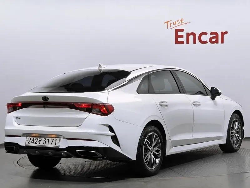 Kia K5 2.0, снимка 2 - Автомобили и джипове - 54263611