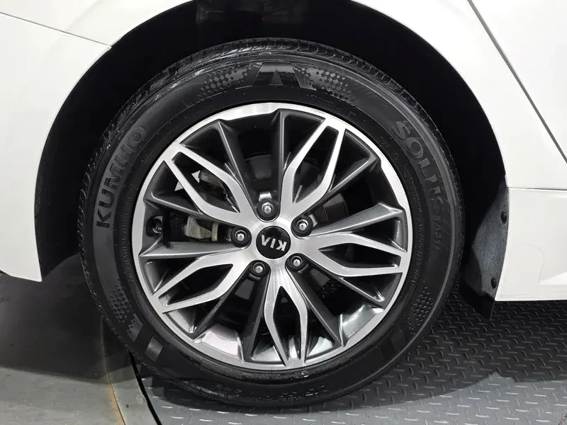 Kia K5 2.0, снимка 5 - Автомобили и джипове - 54263611