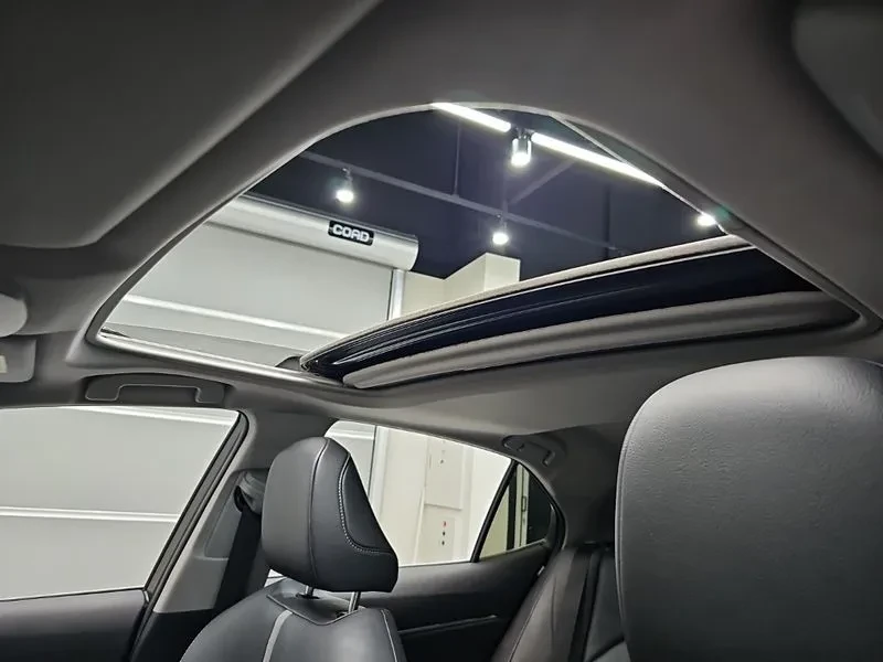 Toyota Camry 2.5 XSE HYBRID, снимка 12 - Автомобили и джипове - 55047727