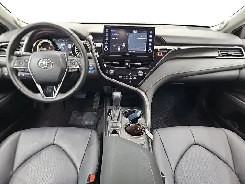 Toyota Camry 2.5 XSE HYBRID, снимка 7 - Автомобили и джипове - 55047727