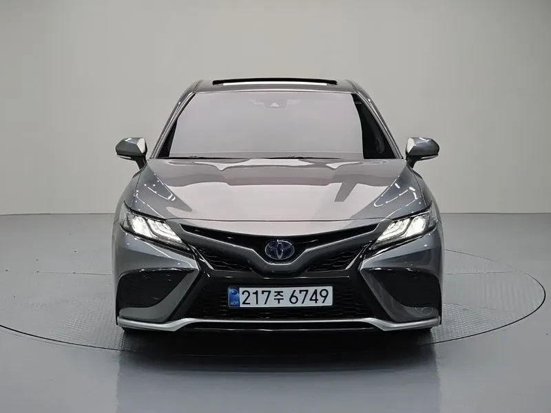 Toyota Camry 2.5 XSE HYBRID, снимка 2 - Автомобили и джипове - 55047727