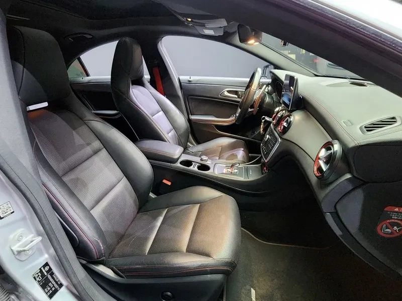 Mercedes-Benz CLA 45 AMG Amg 4Matic, снимка 10 - Автомобили и джипове - 55653950