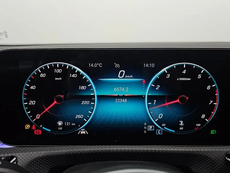 Mercedes-Benz A 220 W177, снимка 8 - Автомобили и джипове - 55790306