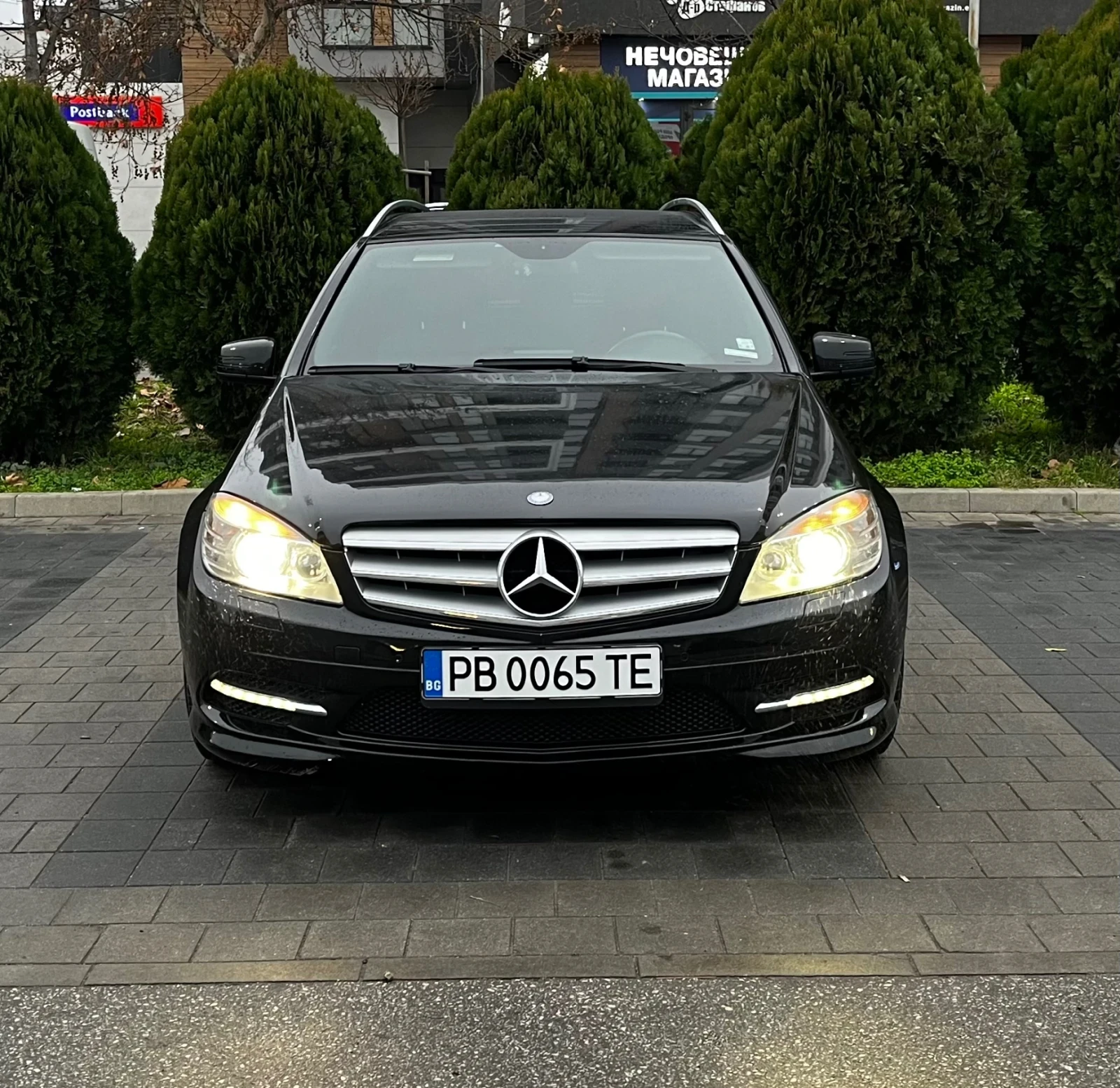 Mercedes-Benz C 350 AMG LINE/LED/Парктроник/4Matic/Navi/7gTronic, снимка 1