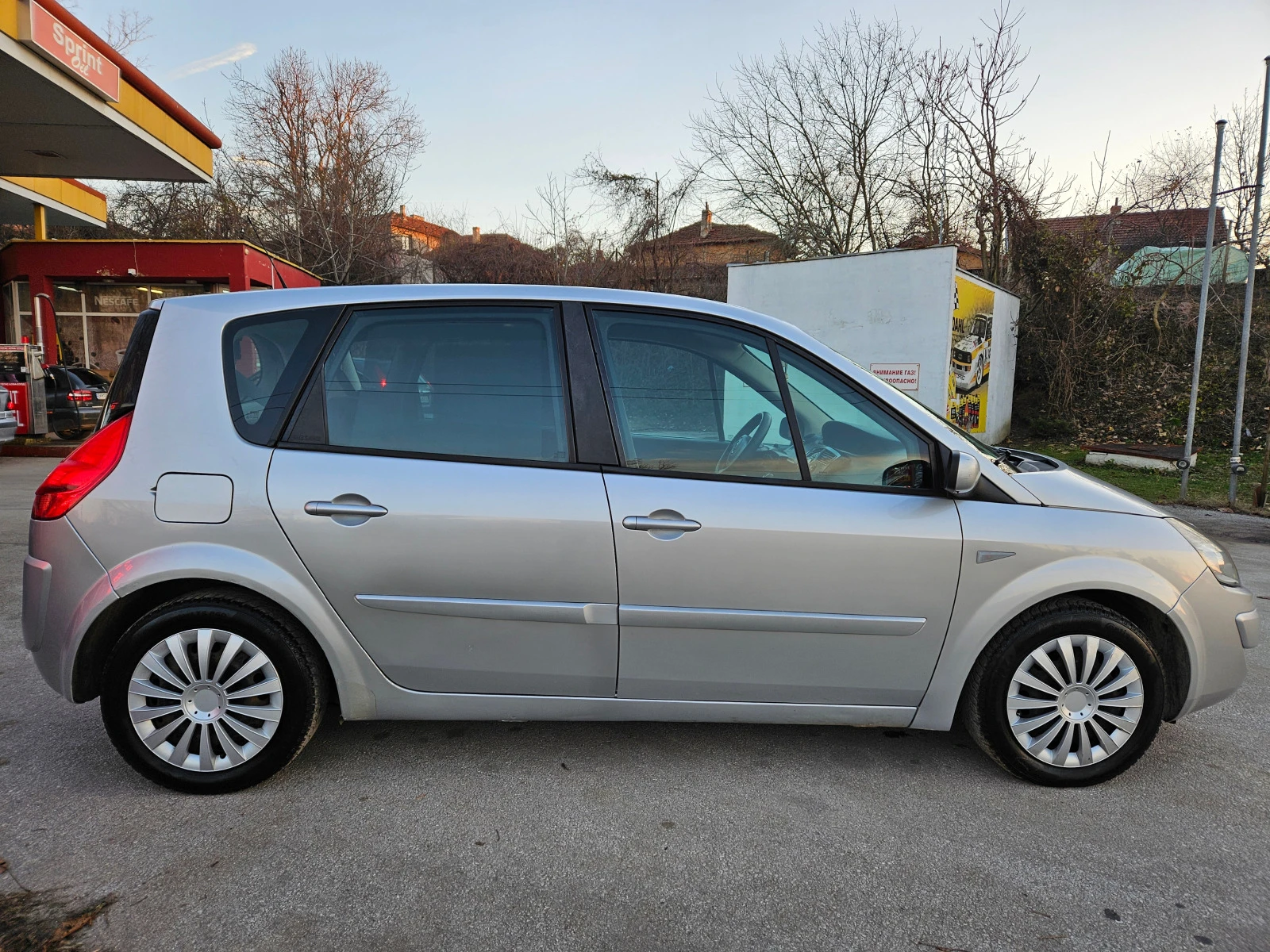 Renault Scenic 1.6, ГАЗ, Като нов! - изображение 4