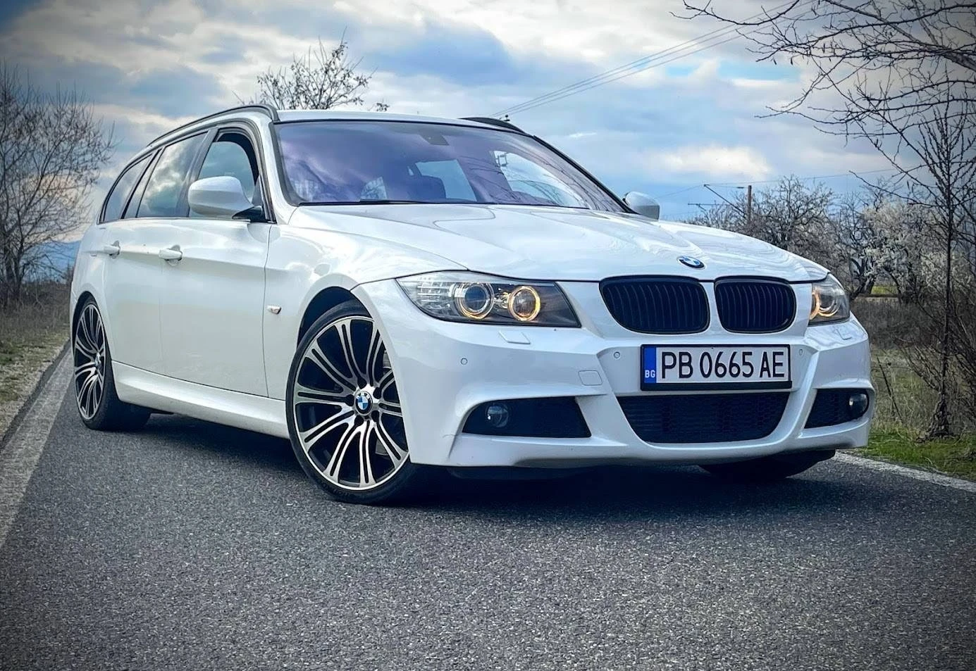 BMW 330 3.0 - изображение 2