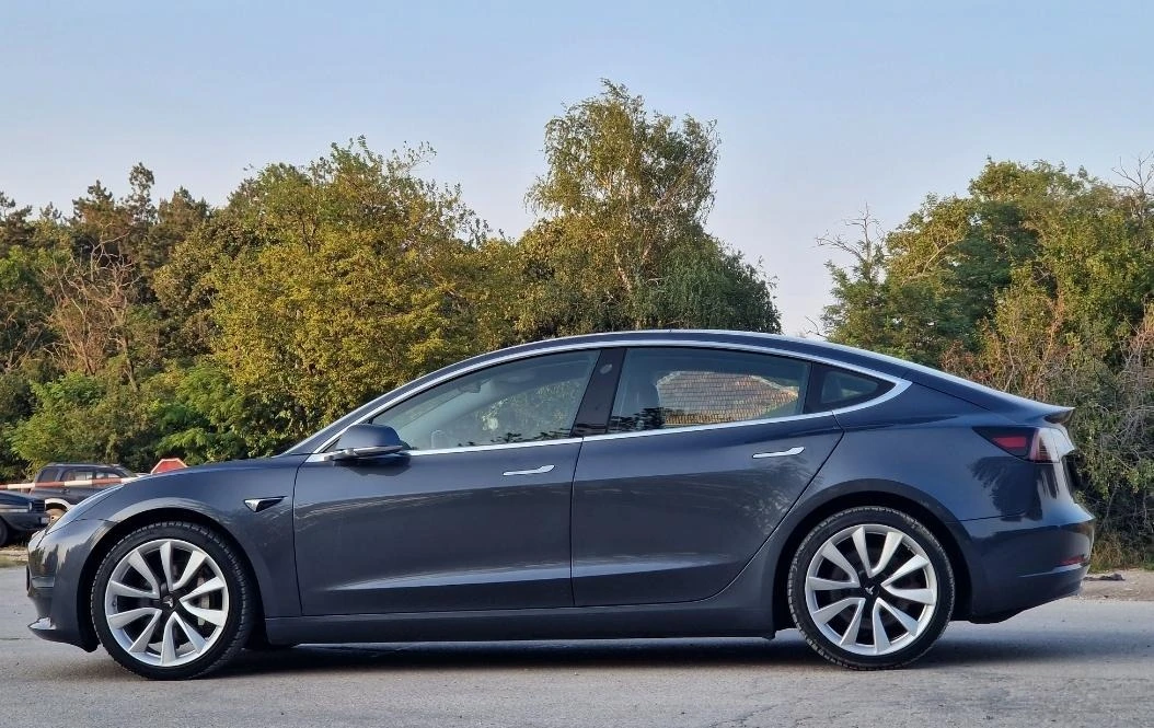 Tesla Model 3  4х4 Европейска Long Range - изображение 5