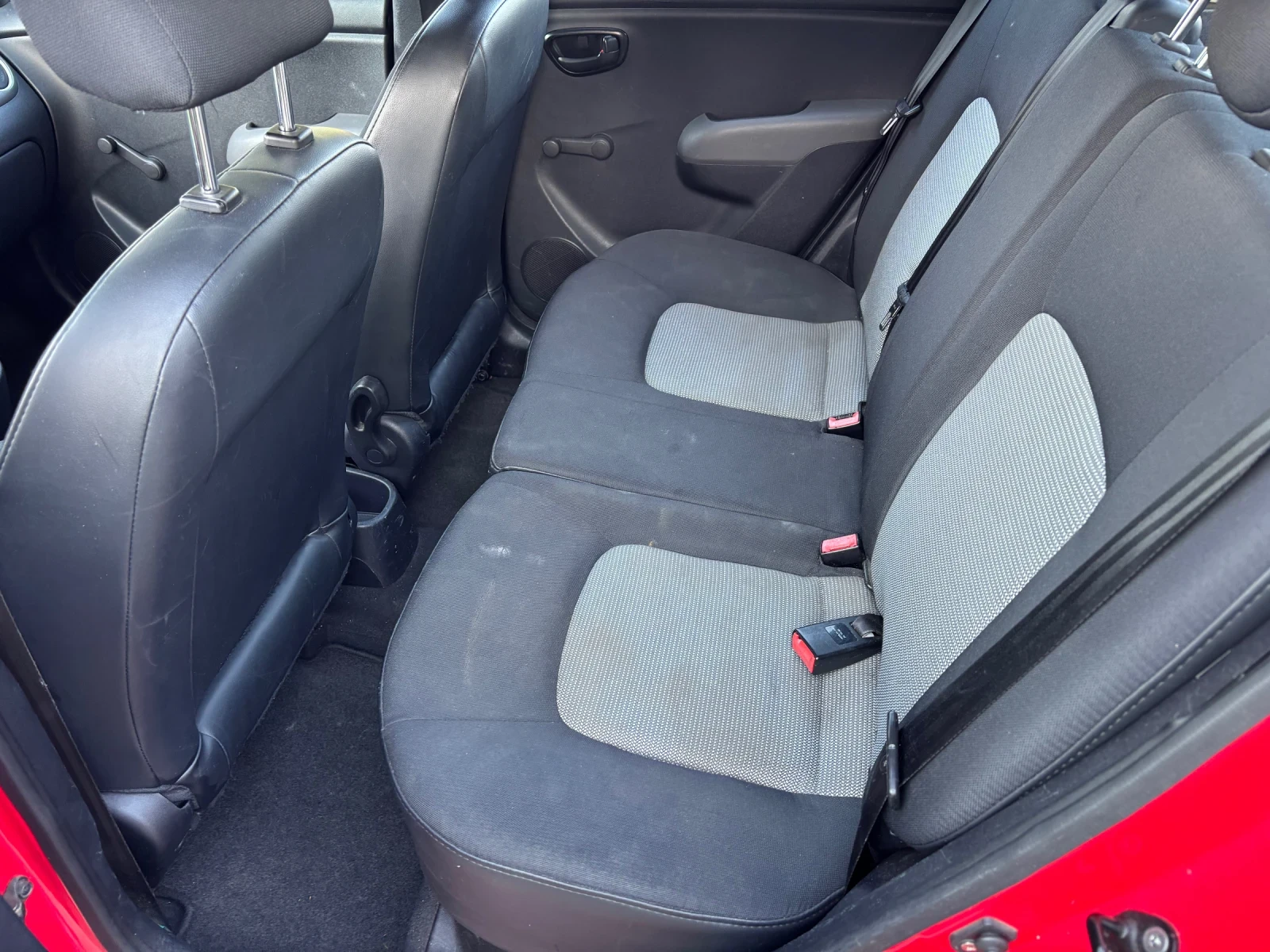 Hyundai I10 1.1  - изображение 7