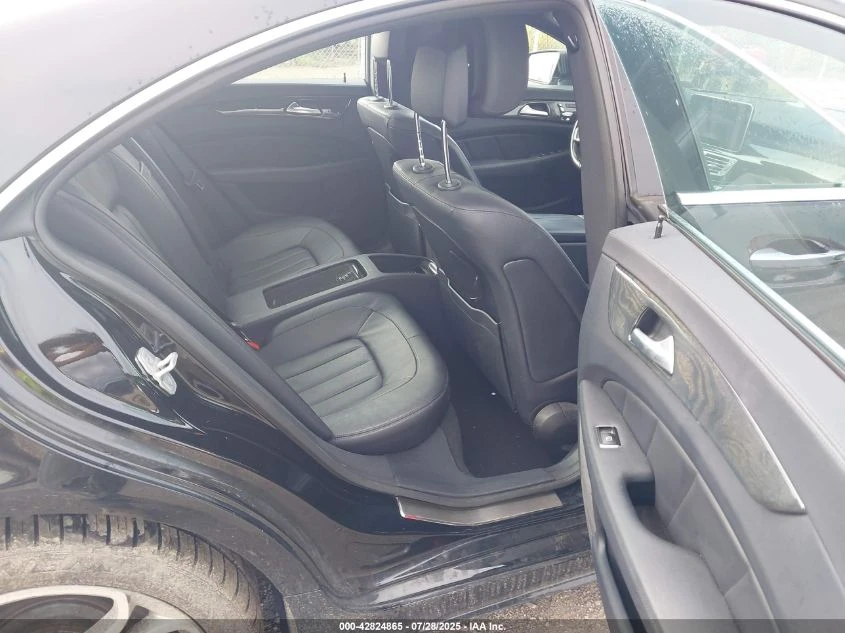 Mercedes-Benz CLS 400 4MATIC* harman/kardon* подгрев* обдухване* шибидах - изображение 8