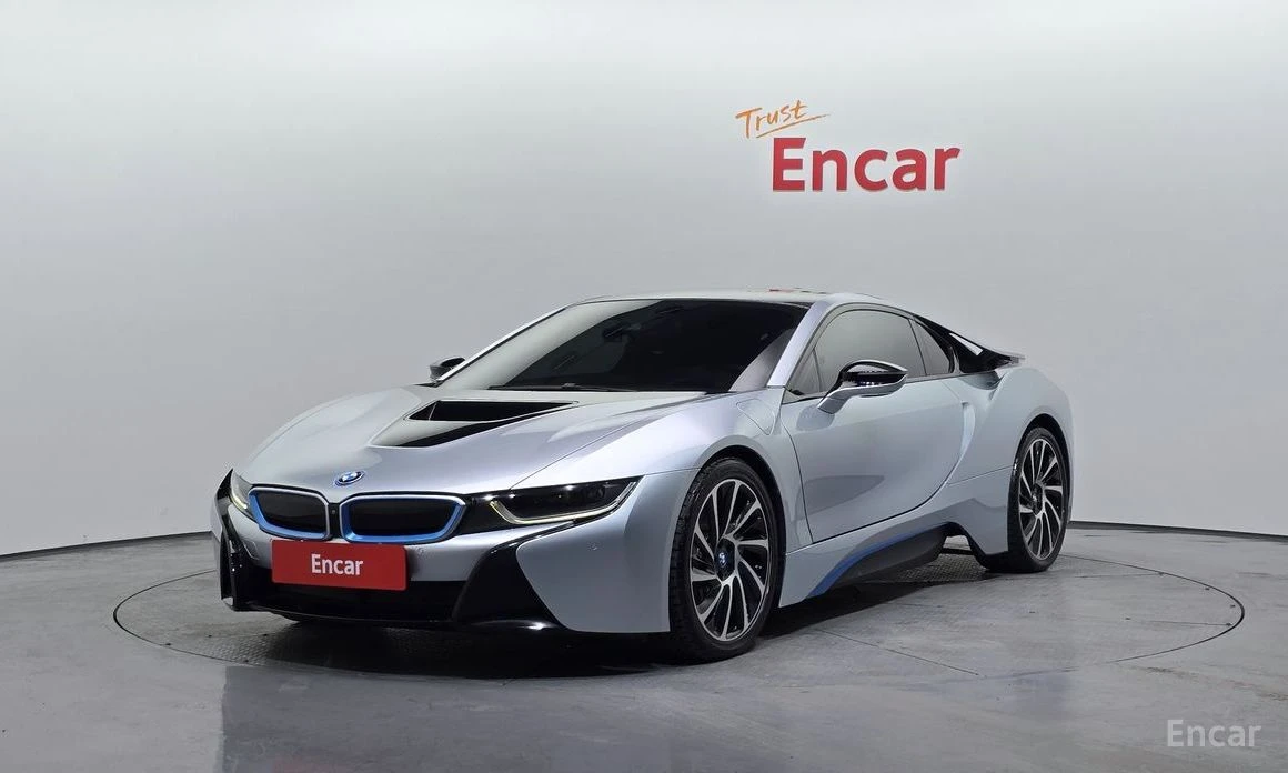 BMW i8 * КОЖА* ПОДГРЕВ* HEAD-UP* FULL* 