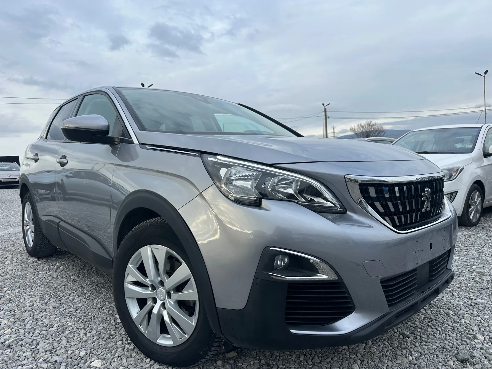 Peugeot 3008 02/2019G 1.5D 131HP AUTOMATIC* 176777km EVRO6 , снимка 6 - Автомобили и джипове - 53964640