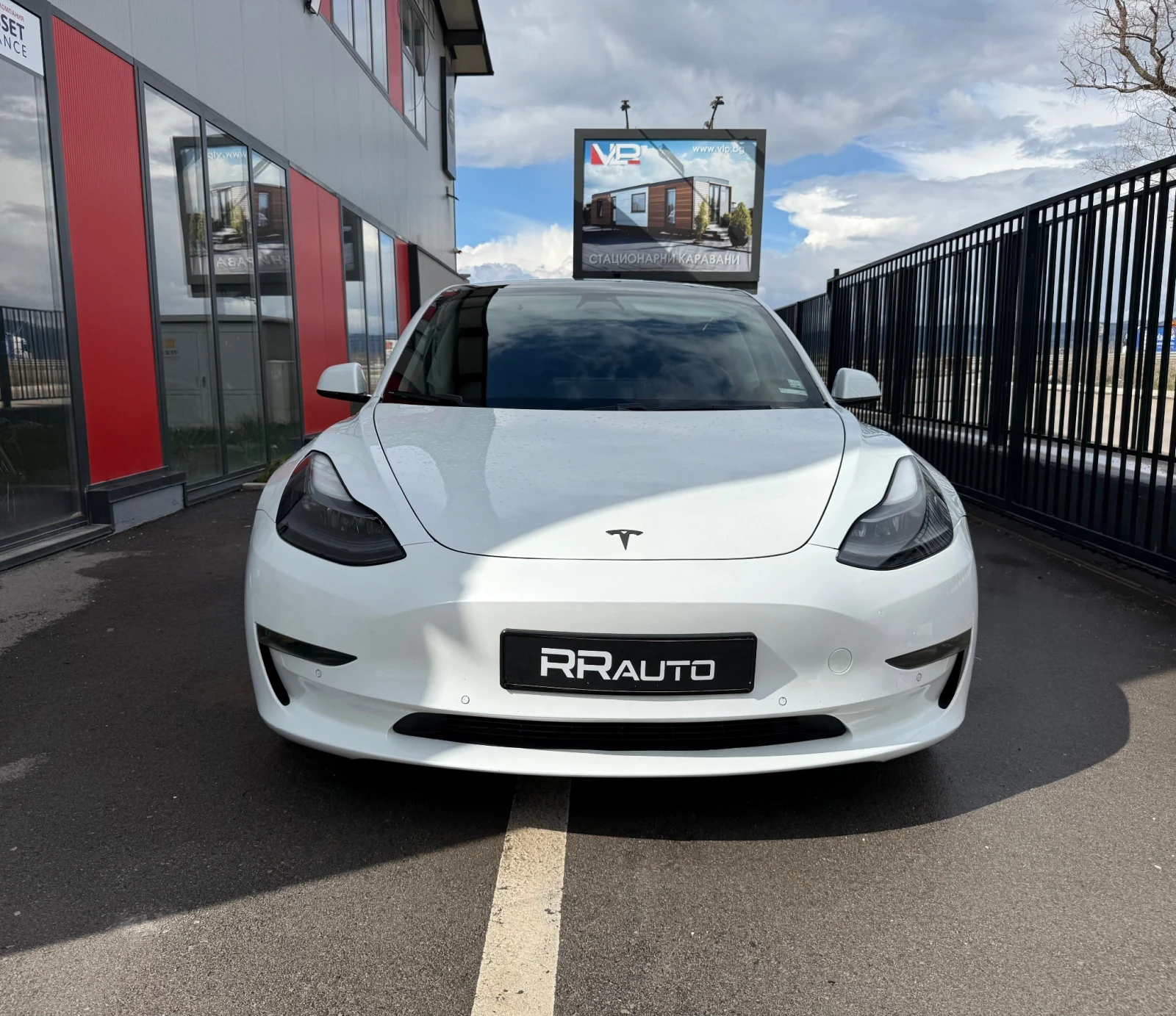 Tesla Model 3 SR+ , снимка 6 - Автомобили и джипове - 54093397