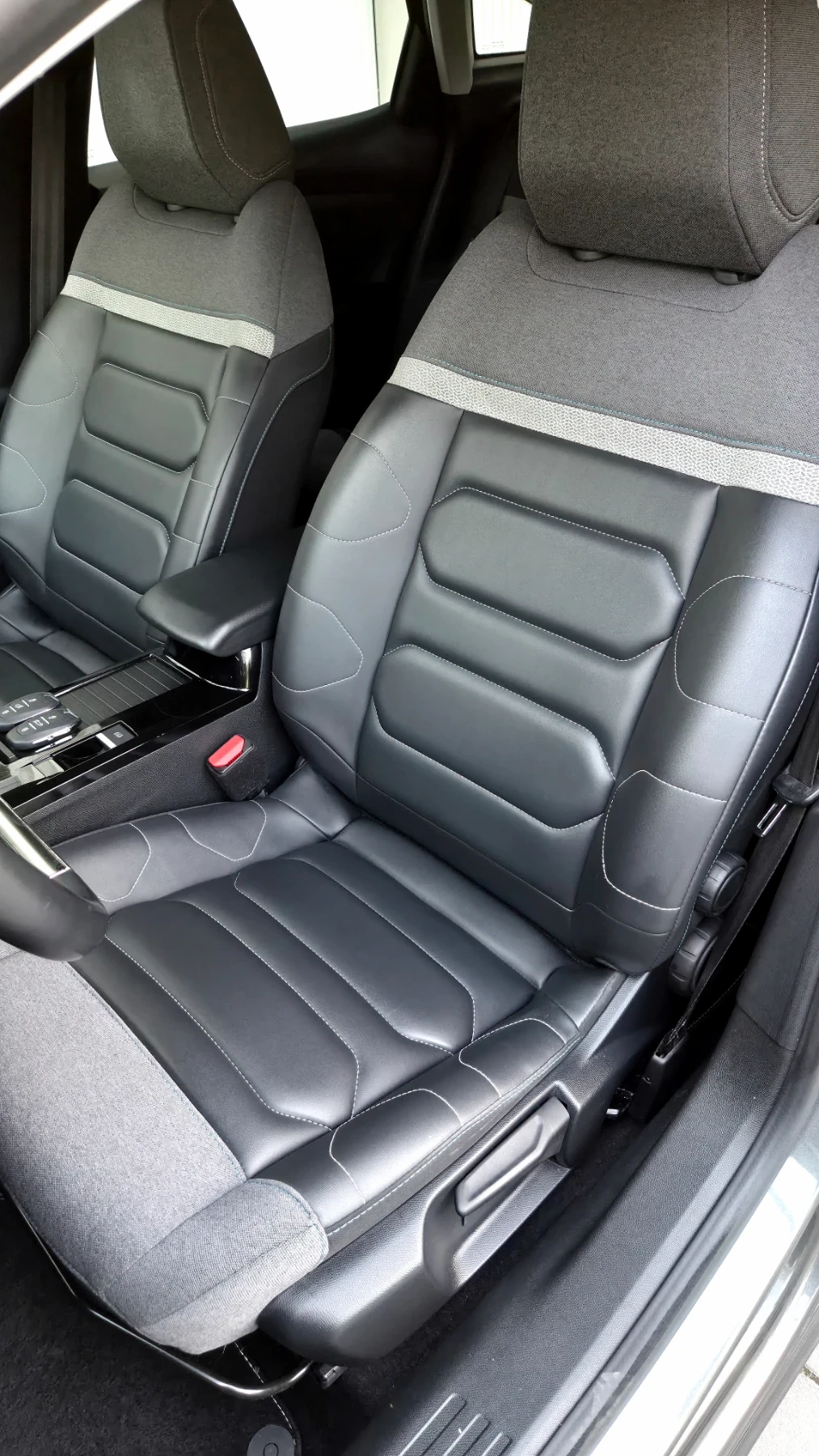 Citroen C4 1.5 HDi Shine /Keyless /��������� / 8��.������! | Mobile.bg � ����������� 12