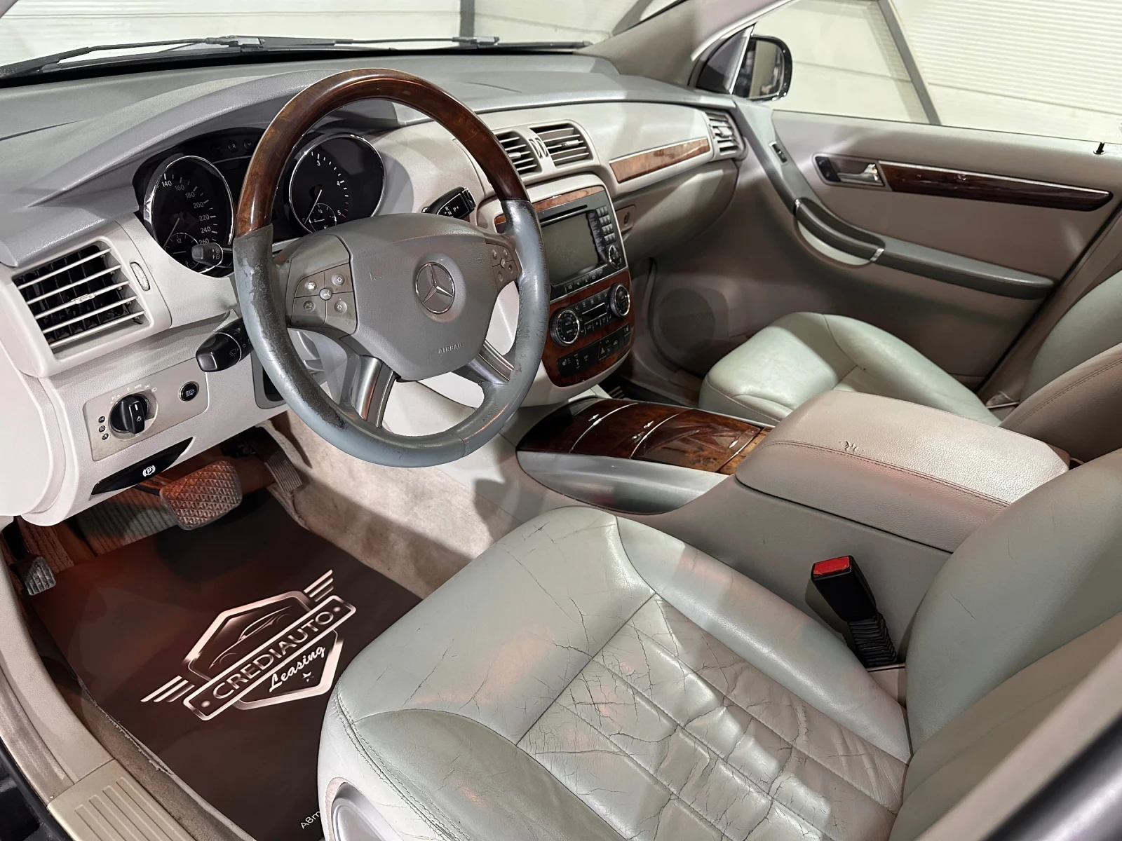 Mercedes-Benz R 320 4 MOTION , снимка 7 - Автомобили и джипове - 54596137