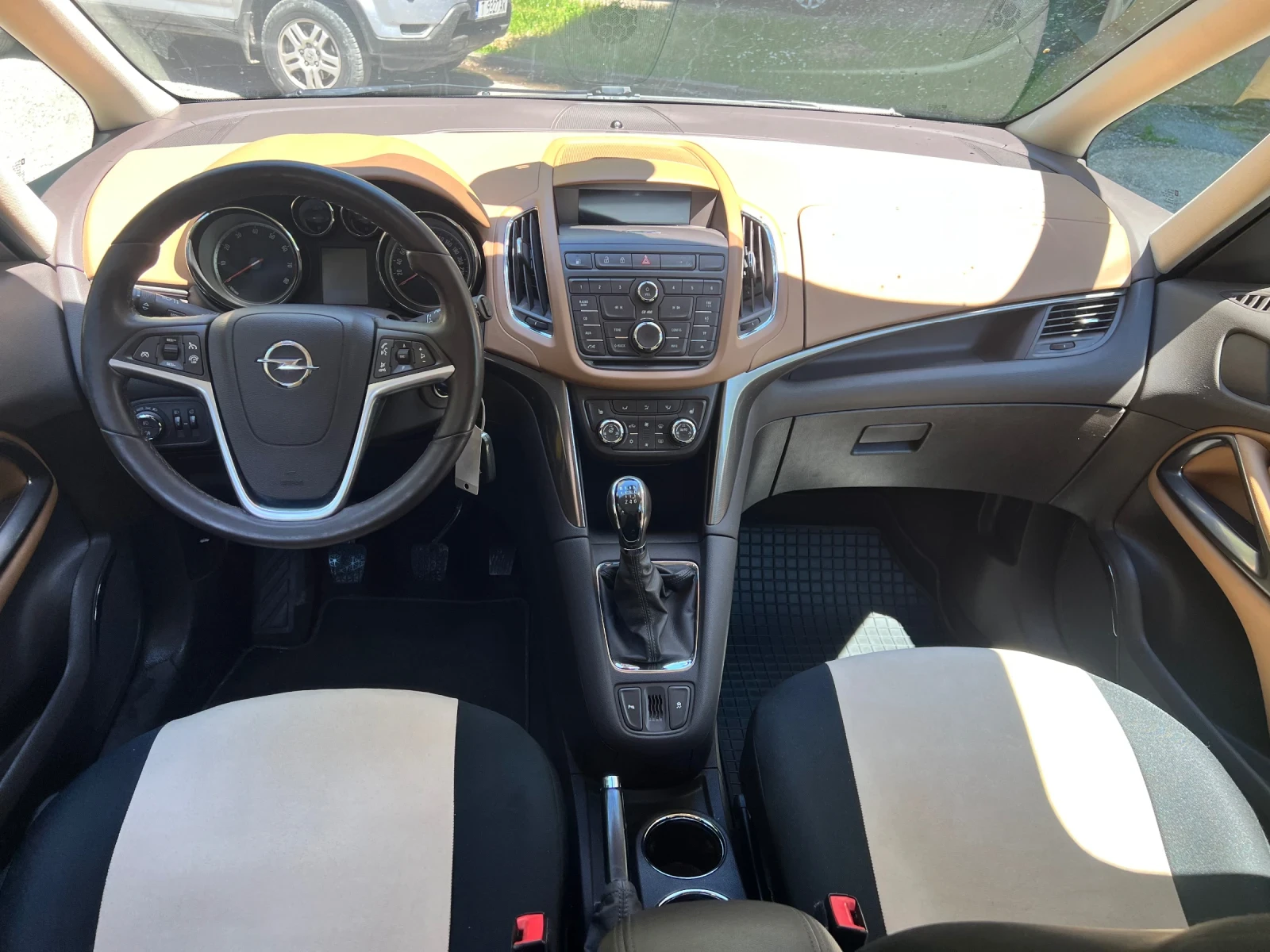 Opel Zafira 1.6, снимка 5 - Автомобили и джипове - 54907296