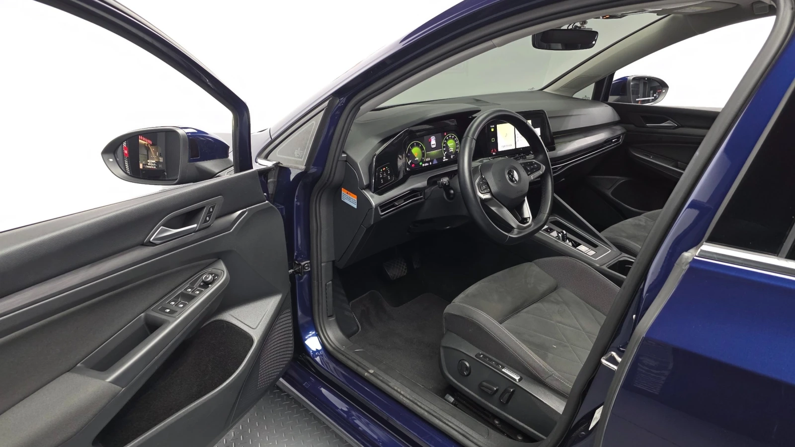 VW Golf 8th Genaration 2.0 TDI Prestige, снимка 11 - Автомобили и джипове - 54826512