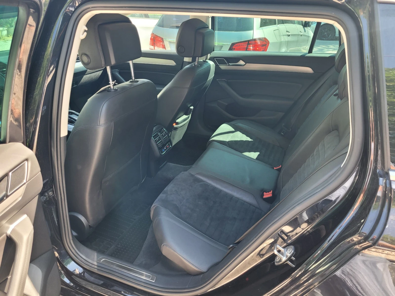 VW Passat 2.0 TDI automatic , снимка 6 - Автомобили и джипове - 55393596