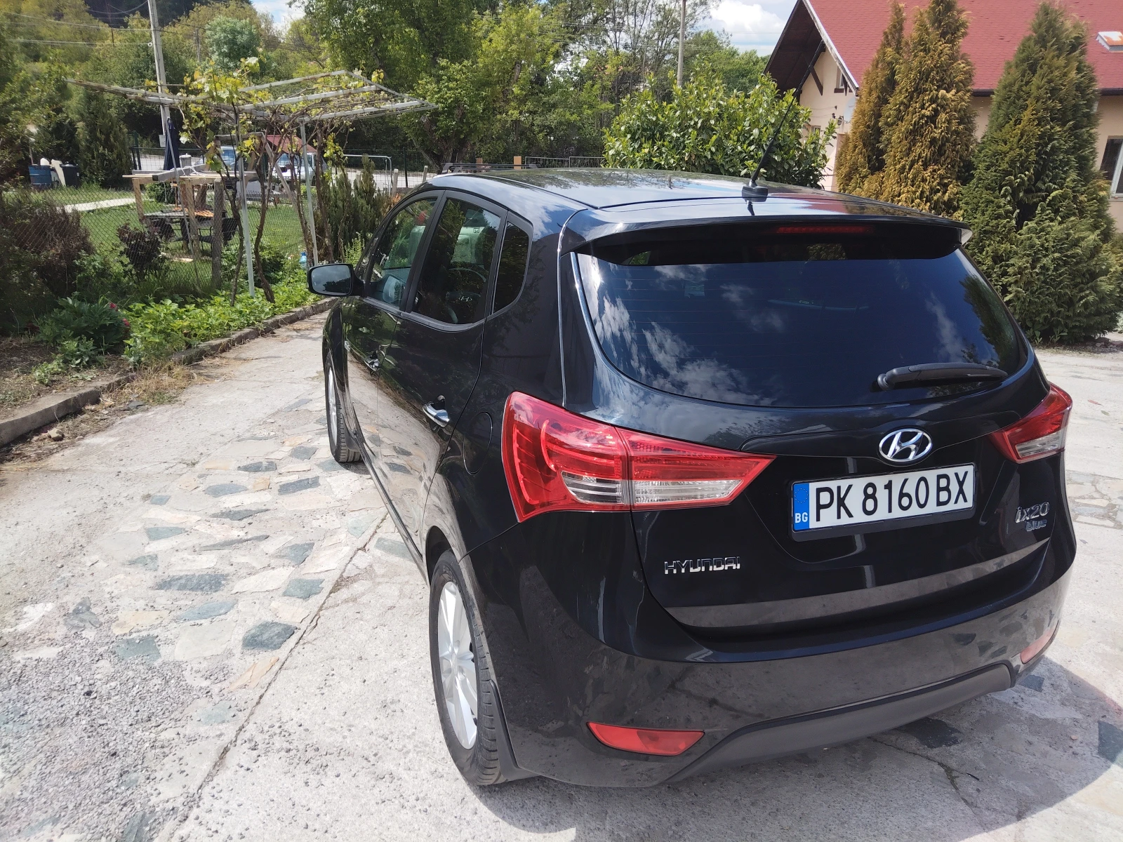 Hyundai Ix20, снимка 4 - Автомобили и джипове - 55569144
