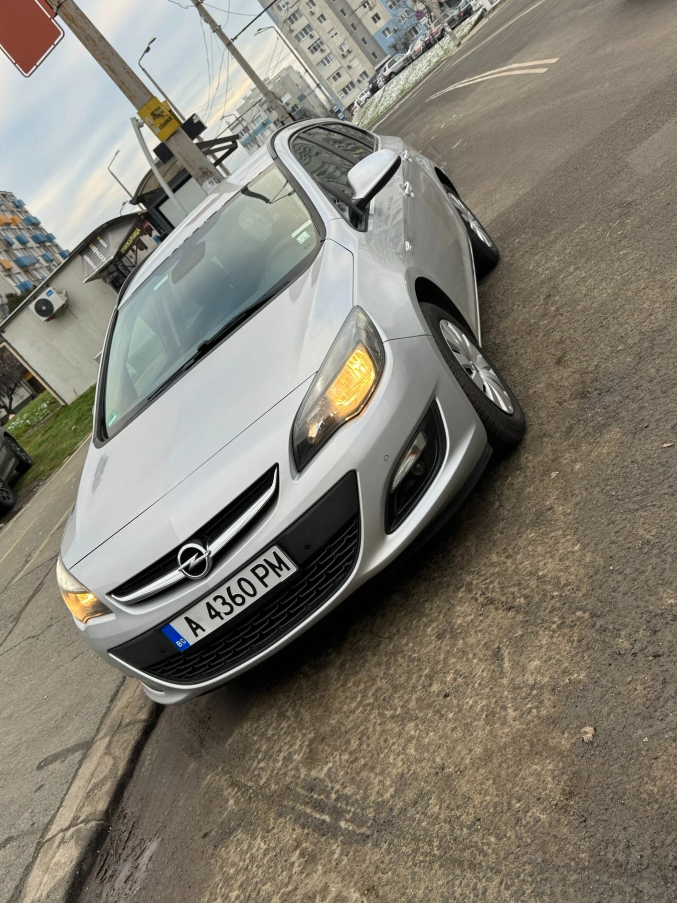 Opel Astra, снимка 2 - Автомобили и джипове - 55621065