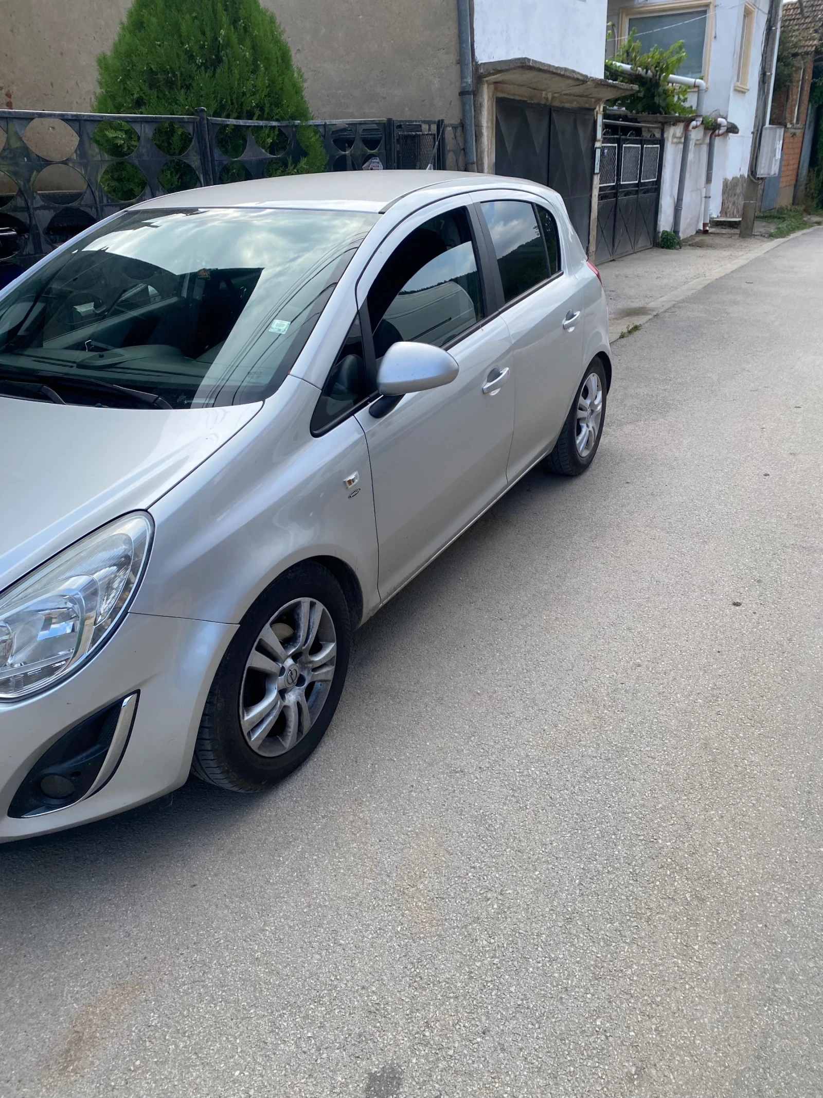 Opel Corsa, снимка 2 - Автомобили и джипове - 55847408