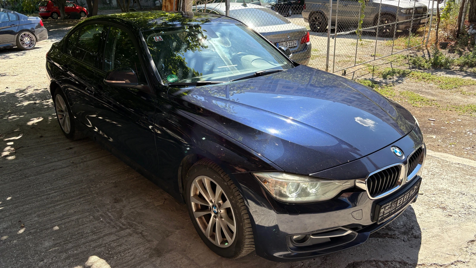 BMW 330 d xDrive Sport F30, снимка 8 - Автомобили и джипове - 56242257